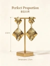Spring Shi Original golden textured square 925 silver ear rings, women's ear studs and silver needle earrings Application Scenario